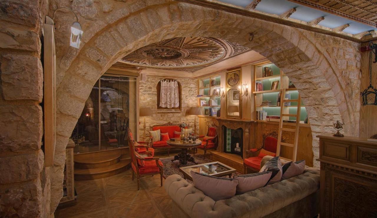 Kamares Historic Boutique Hotel & Spa Ioannina Exterior foto The library